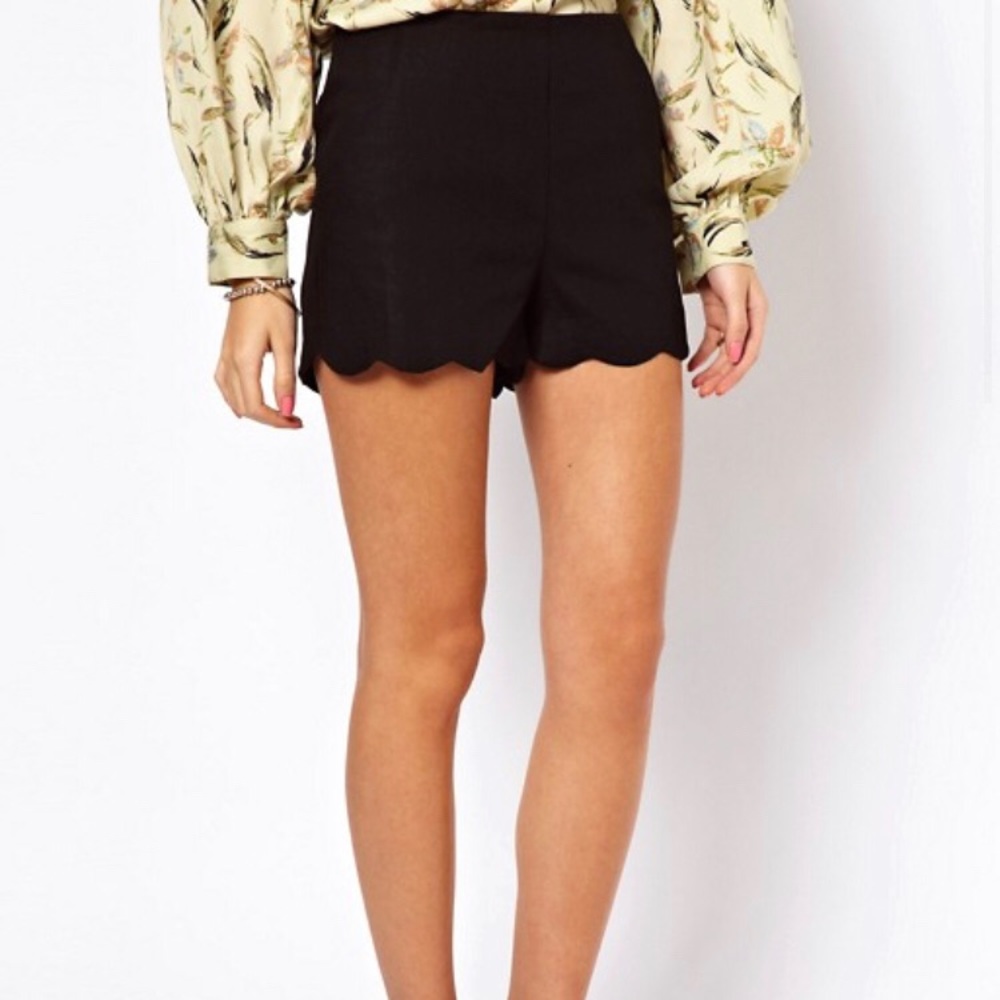 ASOS Linen Scallop Shorts with Pockets